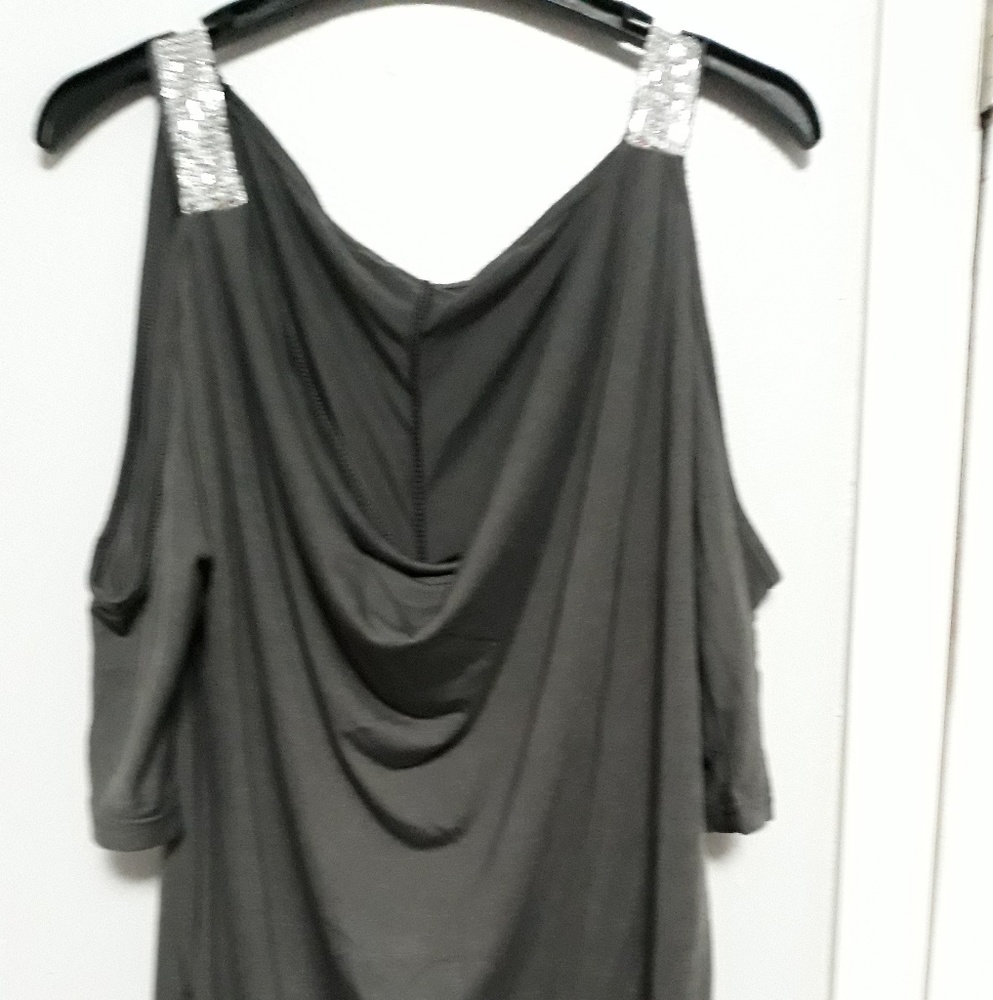 NWOT Stunning loose cowl neck blouse!!!